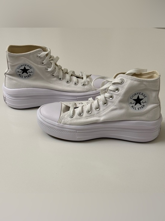 Converse Shoes - Converse High Top Platform Sneakers - White Size 9